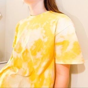 yellow reverse dye tshirt